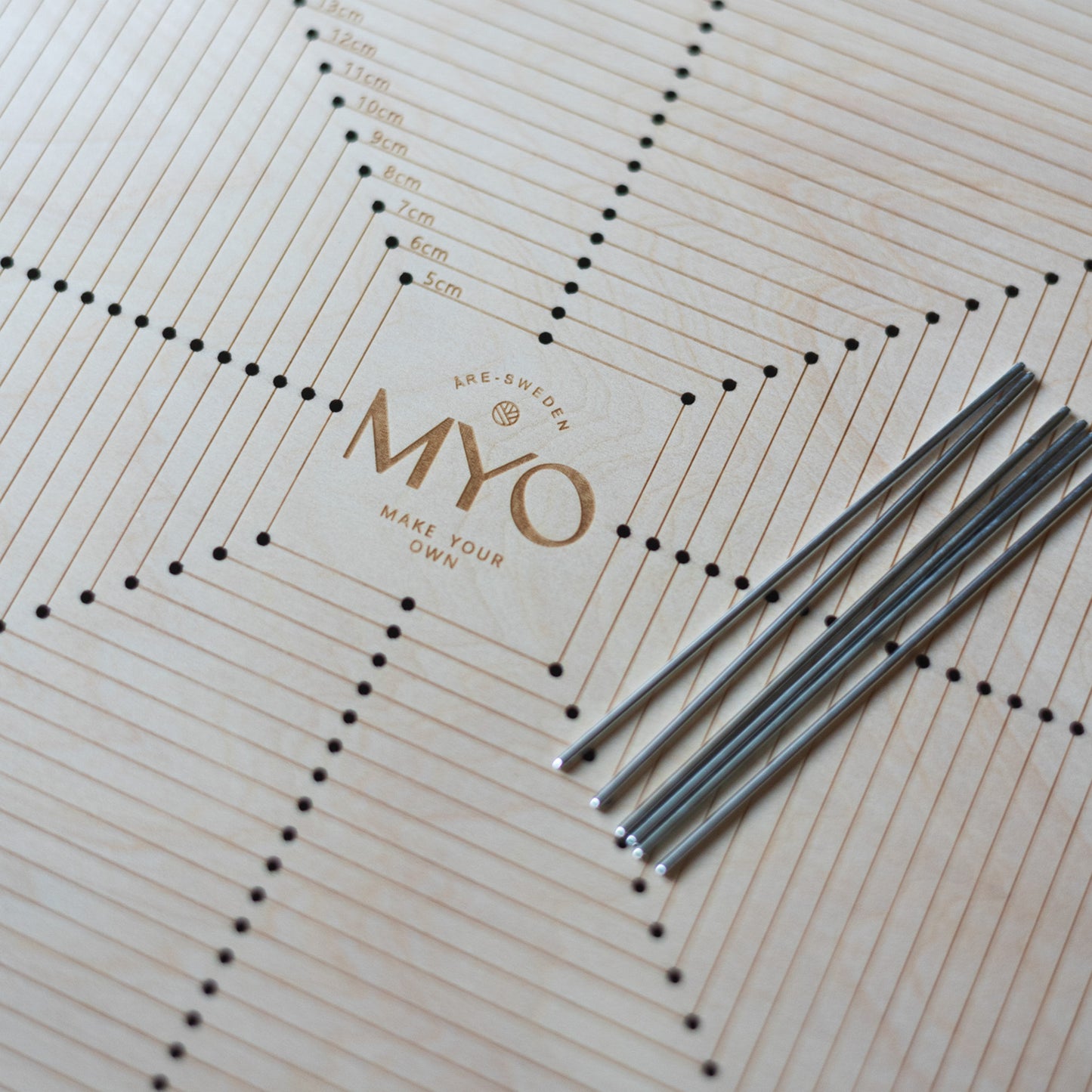 MYO Holzblockplatte + 8 Metallstifte