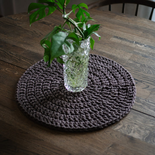 DIY kit: Crocheted placemats