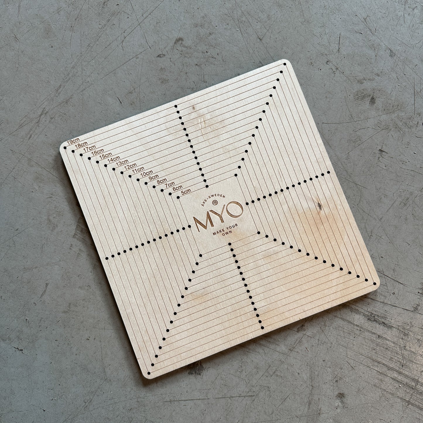 MYO Houten blokplaat + 8 metalen pinnen