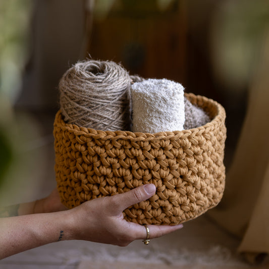 DIY kit: Crochet basket "Lucy"