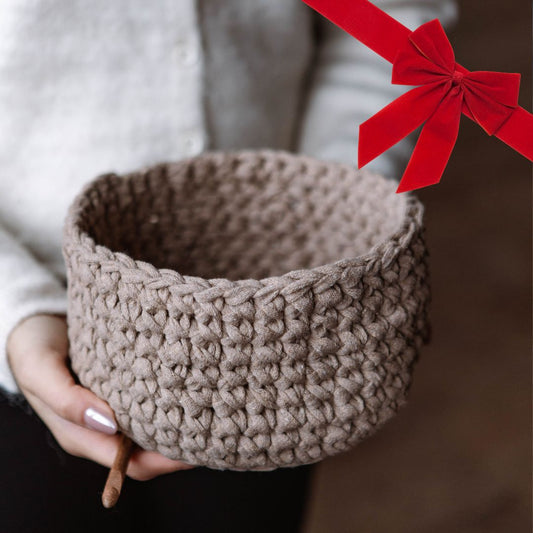 GIFT BOX: Crochet basket