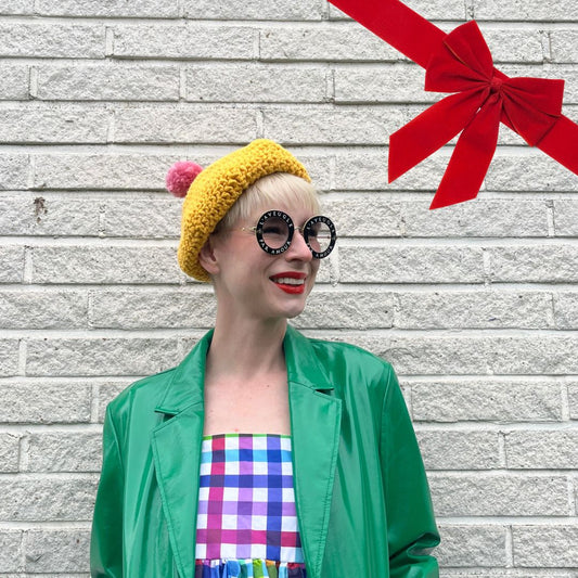 GIFT BOX: Crocheted beret