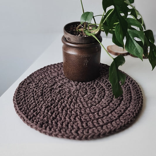 DIY kit: Crocheted plate coasters